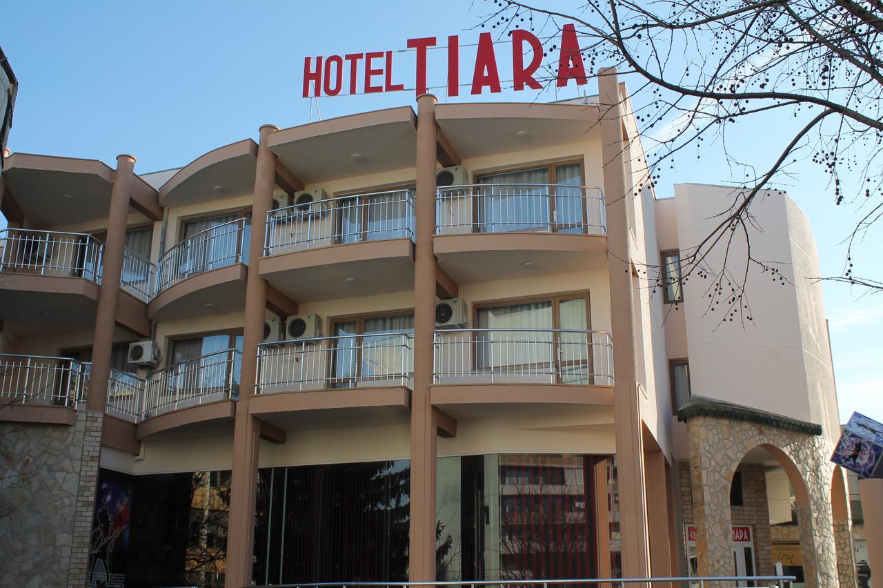 Tiara Hotel Dobrich Bagian luar foto