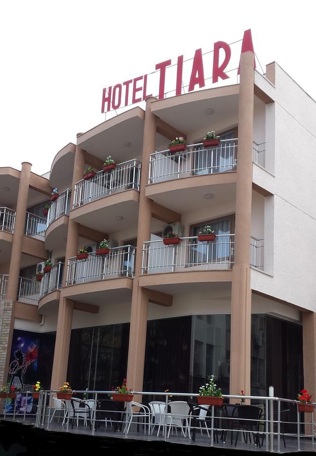 Tiara Hotel Dobrich Bagian luar foto